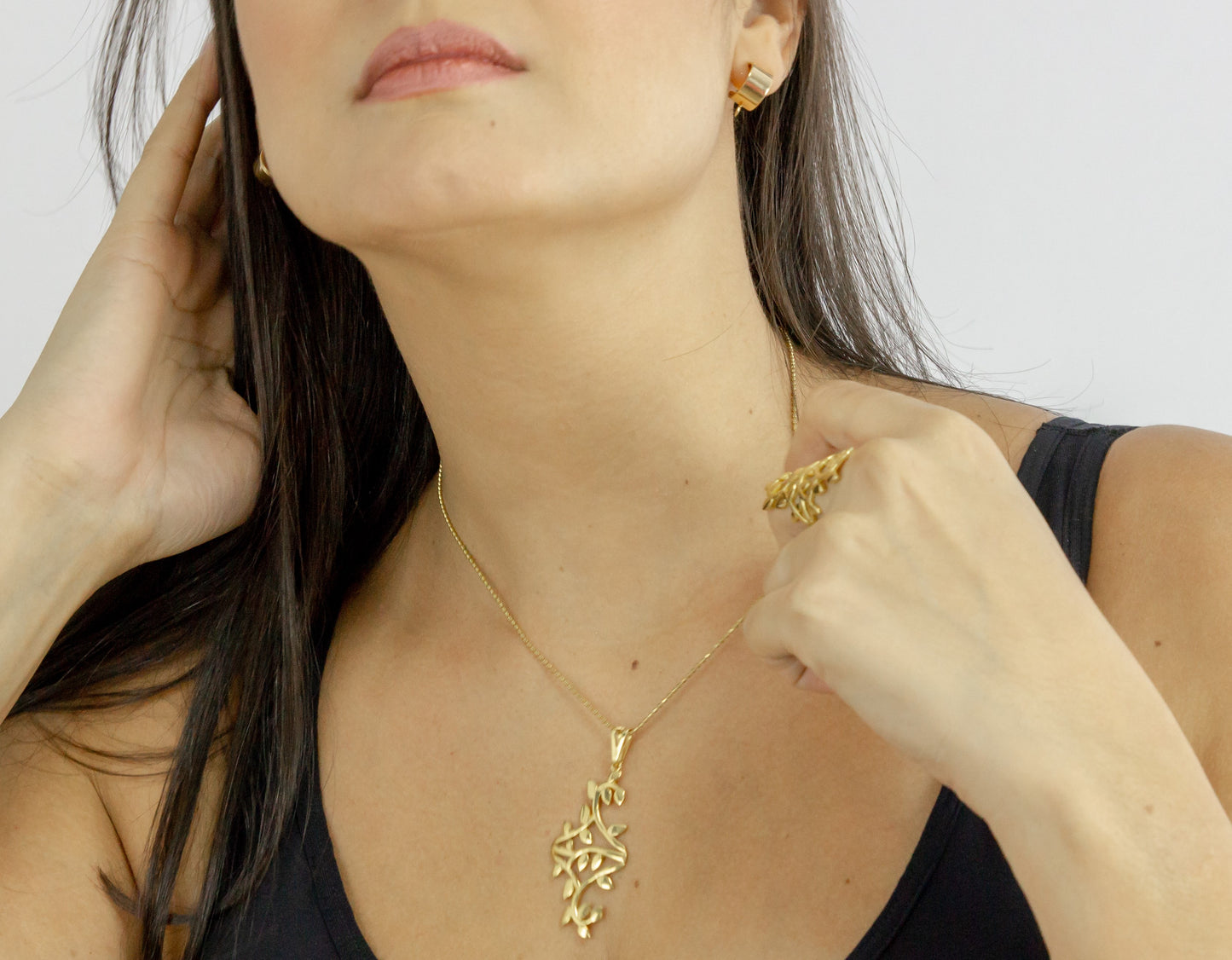 Gold plated in brass necklace