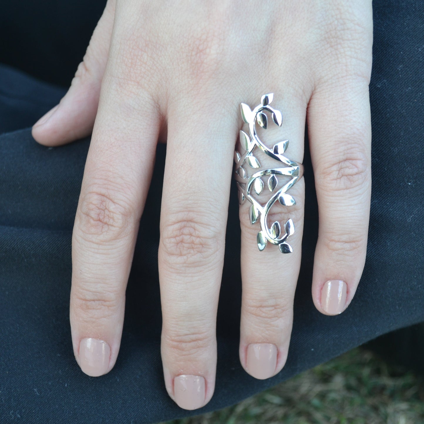 Rhodium plated in brass ring